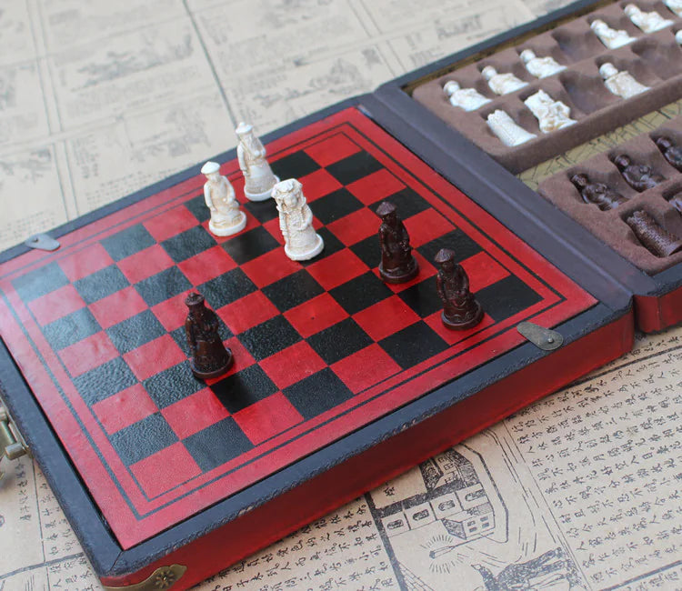 Antique Leather Box Set Chess