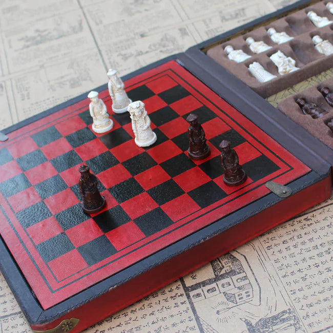 Antique Leather Box Set Chess